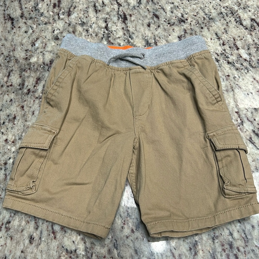 Boys cargo beige shorts